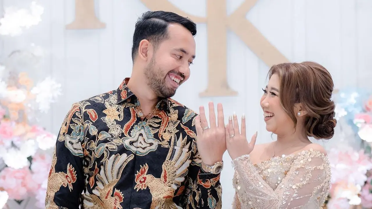 Lamaran Kiky Saputri dan M Khairi