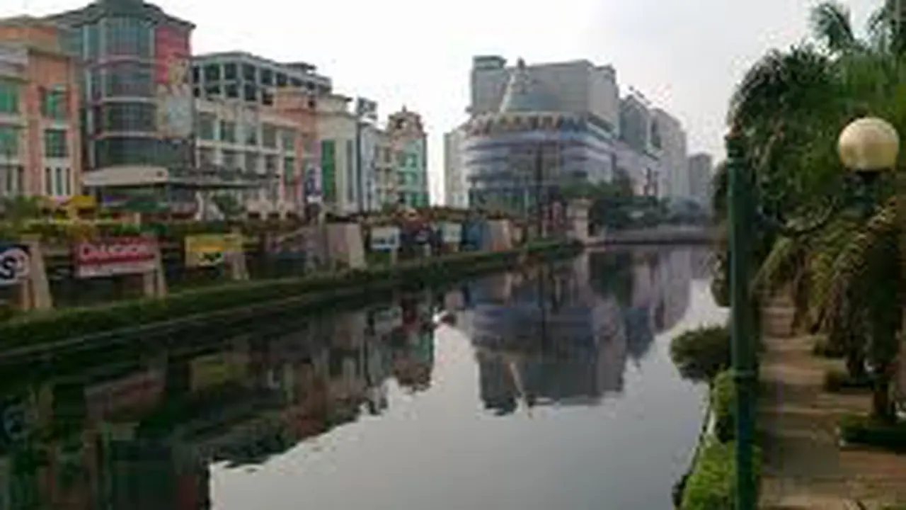 Mangga Dua Square