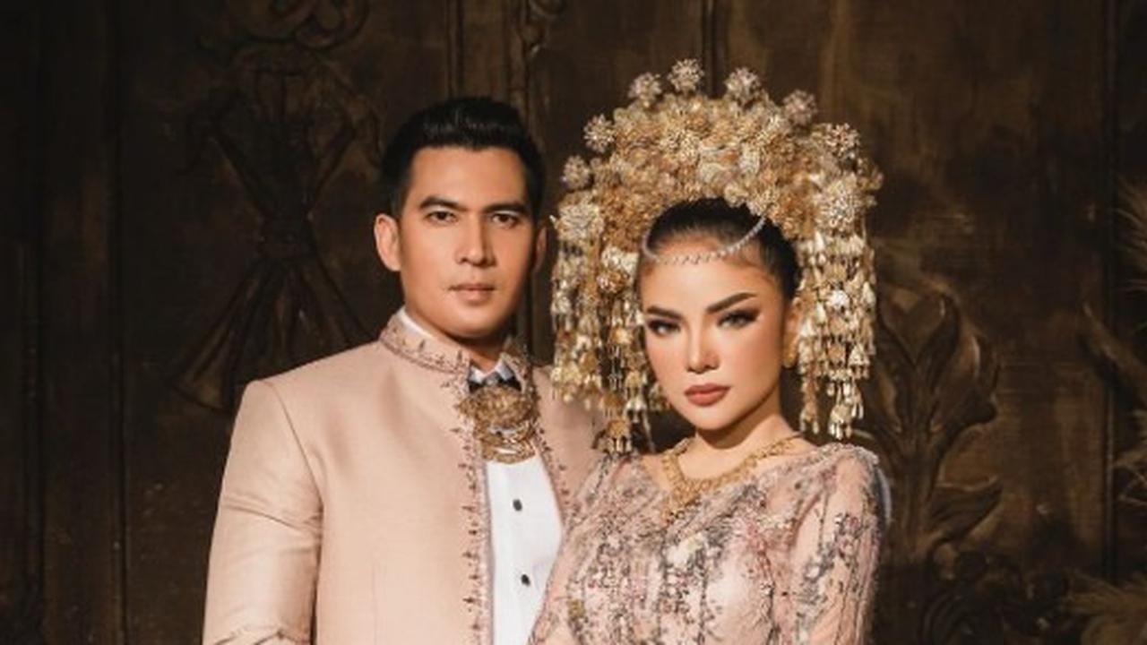 9 Potret Prewedding Dinnar Candy dan Ridho Ilahi, Usung Adat Minang Serta Modern