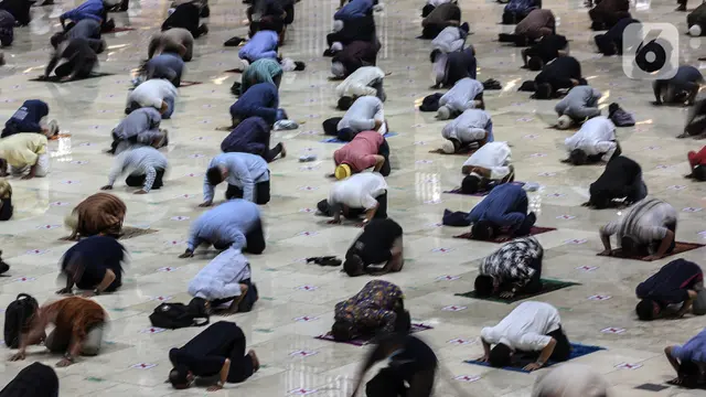 FOTO: Masjid Istiqlal Kembali Gelar Salat Jumat