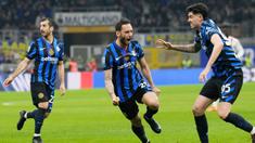 Pekan ke-28 Serie A 2024/2025 menjadi saksi sejarah yang belum pernah terjadi sebelumnya. Dua klub kota Milan, AC Milan dan Inter Milan, sama-sama meraih kemenangan dramatis setelah tertinggal dua gol lebih dulu. (AP Photo/Luca Bruno)