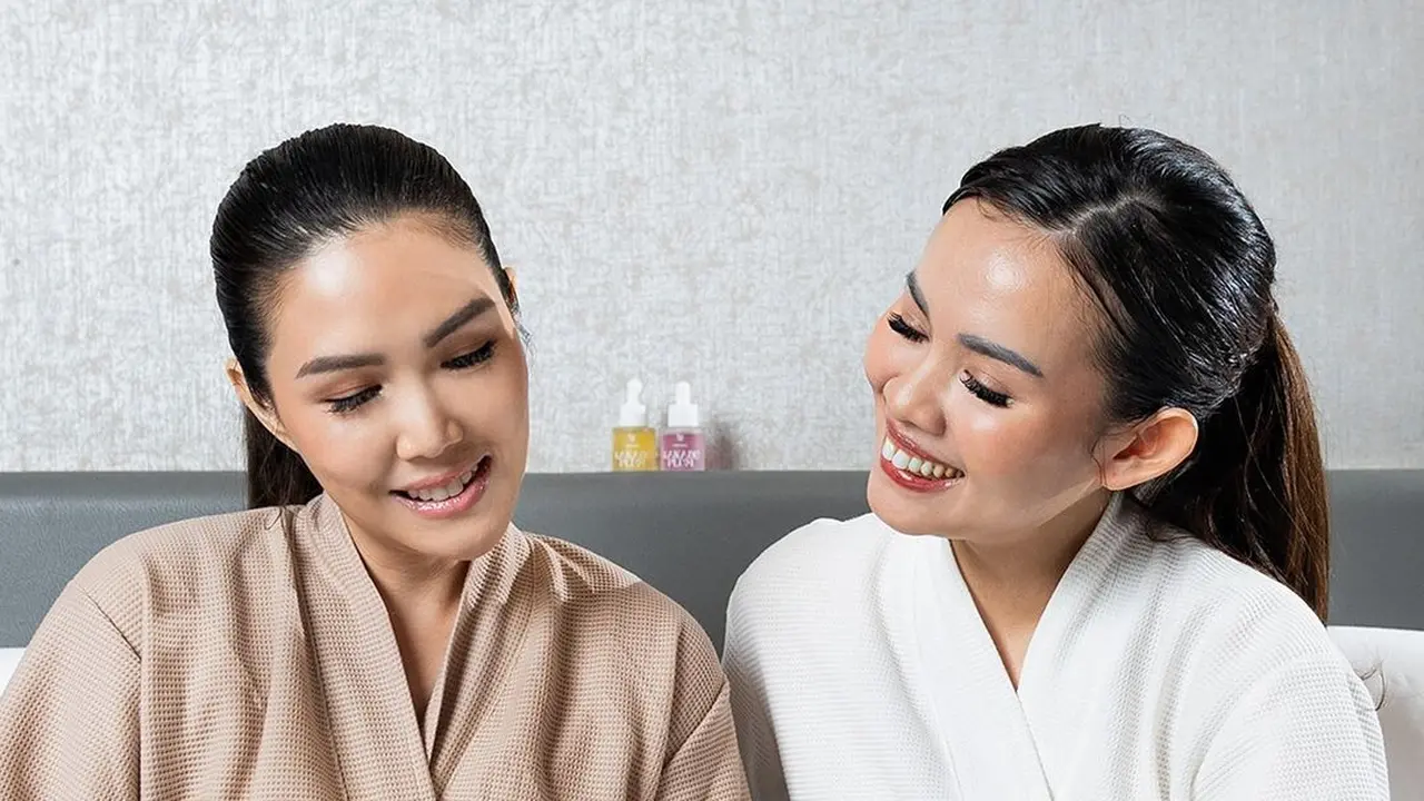 Rosy Glou, Brand Skincare Lokal Baru Rilis Serum yang Mengandung Kakadu Plum untuk Mencerahkan dan Atasi Kulit Berjerawat