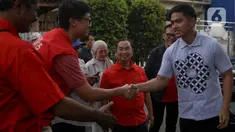 Ketua Umum atau Ketum Partai Solidaritas Indonesia (PSI) Kaesang Pangarep blusukan ke wilayah Tanjung Priok, Jakarta Utara, Jumat (5/7/2024). (Liputan6.com/Herman Zakharia)