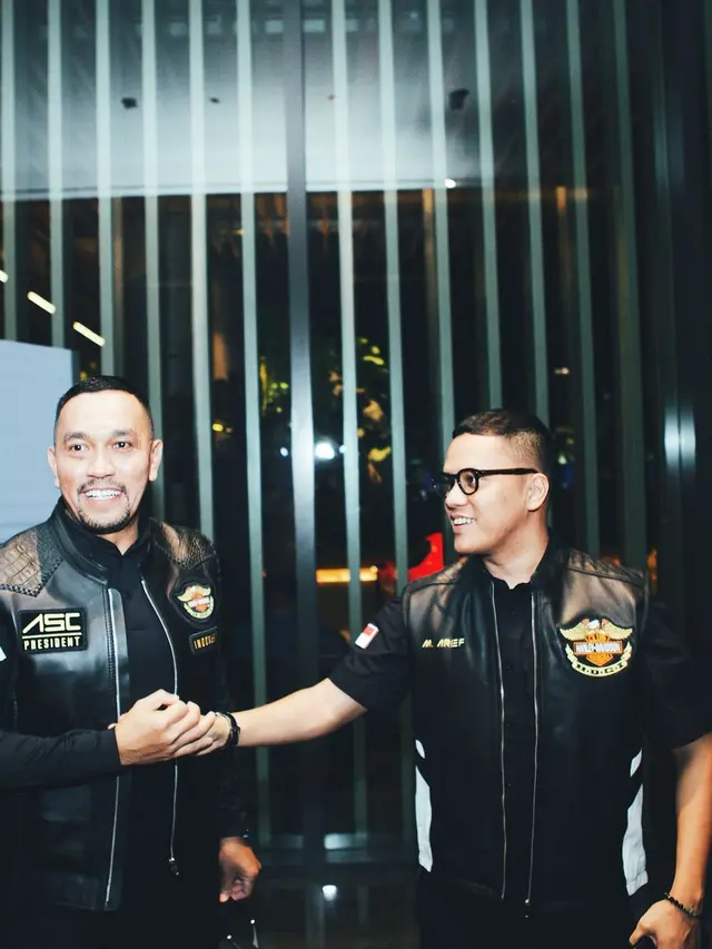 Selebgram Arief Muhammad dan Ahmad Sahroni. (Foto: Dok. Instagram @ariefmuhammad)
