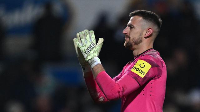 Foto:Tepis Dua Tendangan, Martin Dubravka Bawa Newcastle ke Perempat Final Piala FA 2023/2024 Melalui Babak Adu Penalti