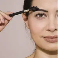 Ingin alis tebal dan hitam, cara berikut dapat Anda coba.