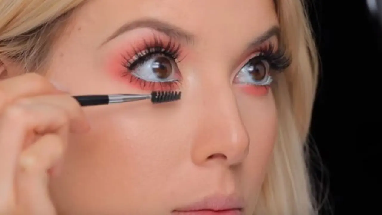 Sentuhan Peachy Makeup Buat Wajahmu Cantik Berseri
