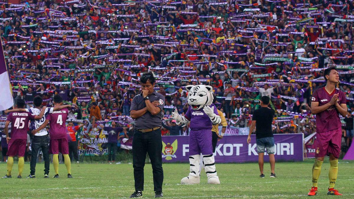 Persikmania Kumpulkan Donasi untuk Membayar Denda Persik - Indonesia  Bola.com