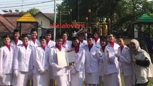 6 Foto Lawas Alleia Saat SMA, Pakai Seragam Paskibra Curi Perhatian
