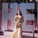 Pesona Cinta Laura di Victoria’s Secret Fashion Show 2026, Kenakan Gaun Desainer Indonesia