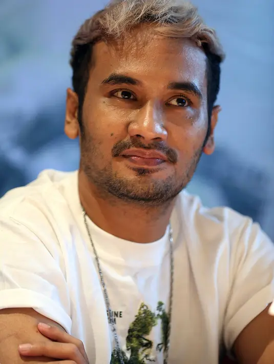 Dalam preskon film Boven Digoel, musisi JFlow mengatakan dirinya hanya mengenal nama Boven Digoel lewat buku sejarah saat di bangku sekolah dulu.  (Nurwahyunan/Bintang.com)