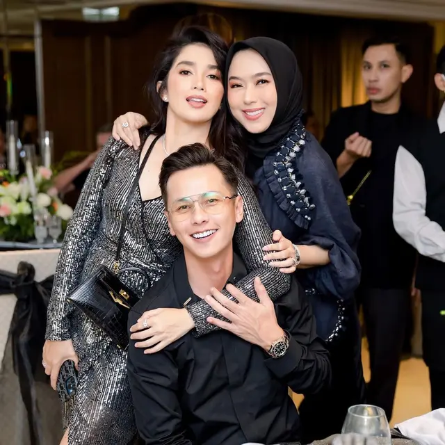 Ussy Sulistiawaty ditemani Andhika Pratama (Instagram/ussypratama)