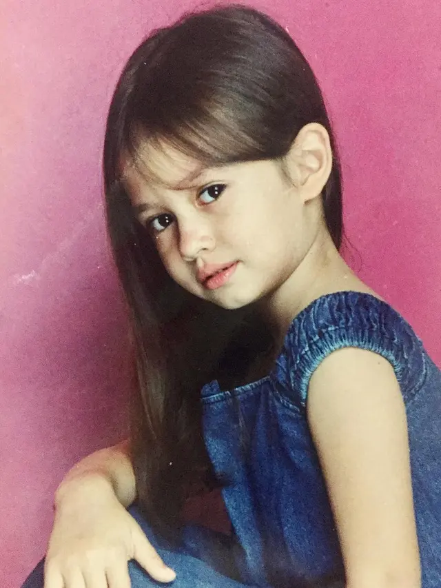 Potret Masa Kecil 6 Seleb Wanita Blasteran, Lucu dan Menggemaskan