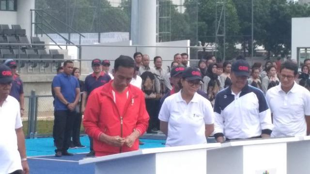 Presiden Joko Widodo (Jokowi) meresmikan tiga sarana olahraga di kawasan Gelora Bung Karno (GBK) Jakarta, Sabtu (2/12/2017). (Wicak/Liputan6.com)