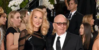 Salah satu orang paling berpengaruh di media, Rupert Murdoch dan mantan supermodel Jerry Hall telah mengumumkan pertunangan mereka setelah menjalin asmara selama empat bulan. Pasangan ini pun terlihat menghadiri Golden Globes bersama. (AFP/Bintang.com)