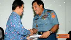 Citizen6, Jakarta:  Pemda diajak untuk mendayagunakan TNI secara aktif, guna membantu menyukseskan pembangunan di daerah tertinggal. (Pengirim: Badarudin Bakri)