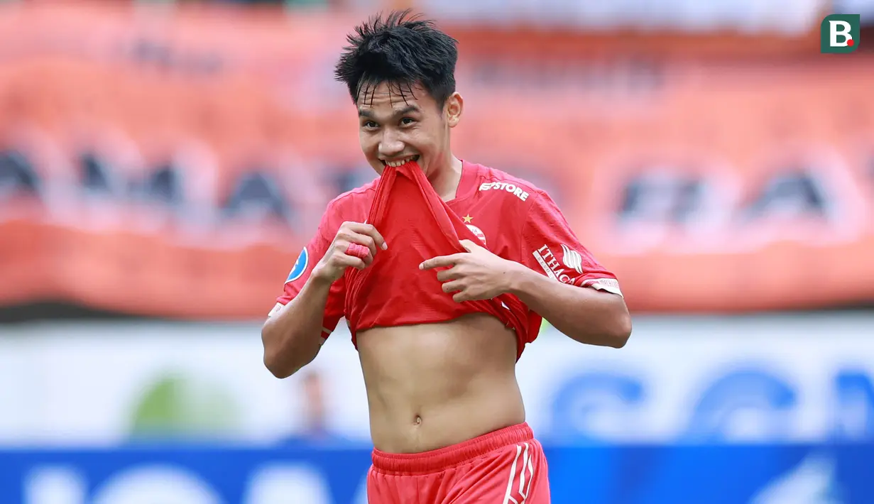 Ekspresi kecewa pemain Persija Jakarta, Witan Sulaeman setelah gagal memanfaatkan peluang di depan gawang Arema FC dalam laga pekan ke-23 BRI Liga 1 2022/2023 di Stadion Patriot Candrabhaga, Bekasi, Minggu (12/2/2023) sore WIB. Persija menang dengan skor 2-0. (Bola.com/M Iqbal Ichsan)