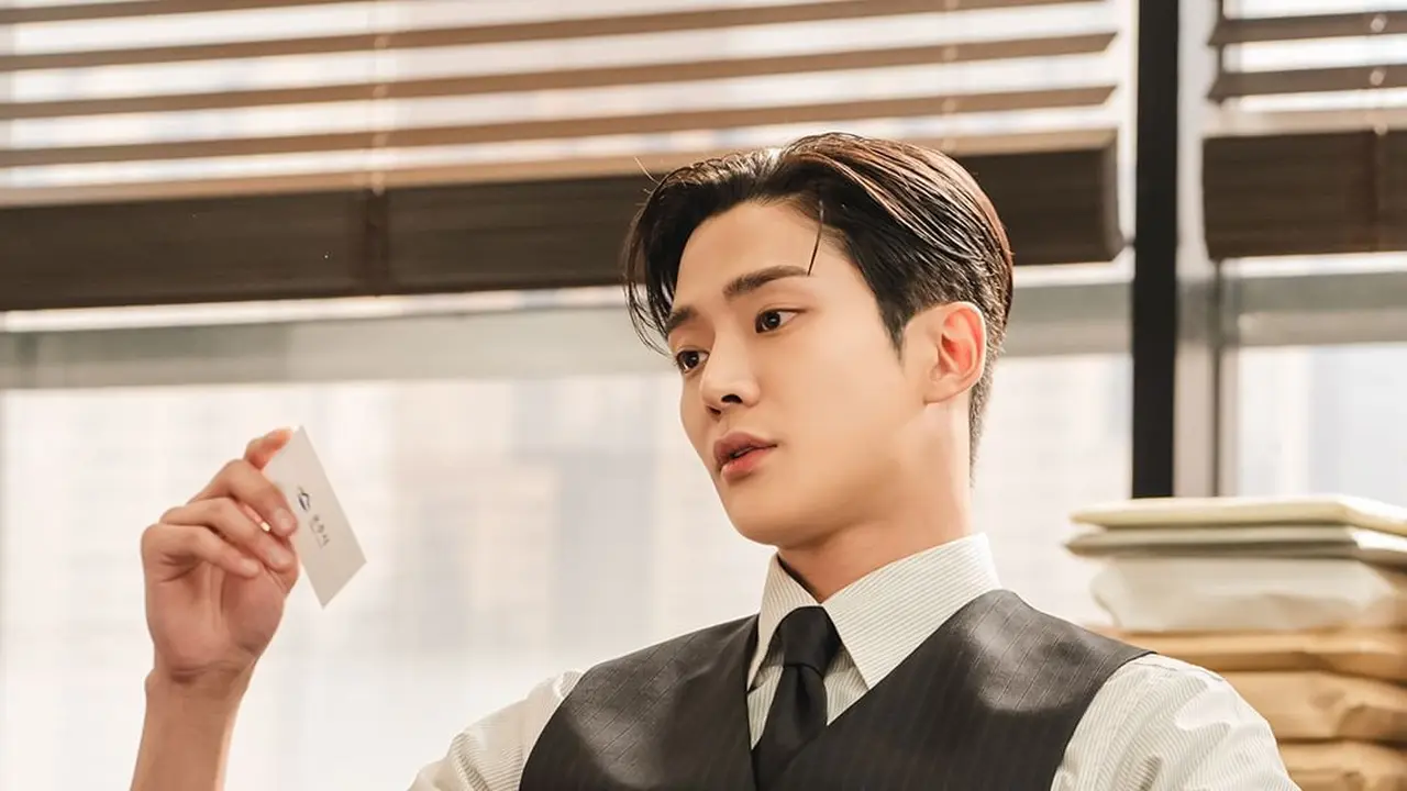 Destined with You, Kisah Cinta Pengacara Tampan yang Terkena Kutukan