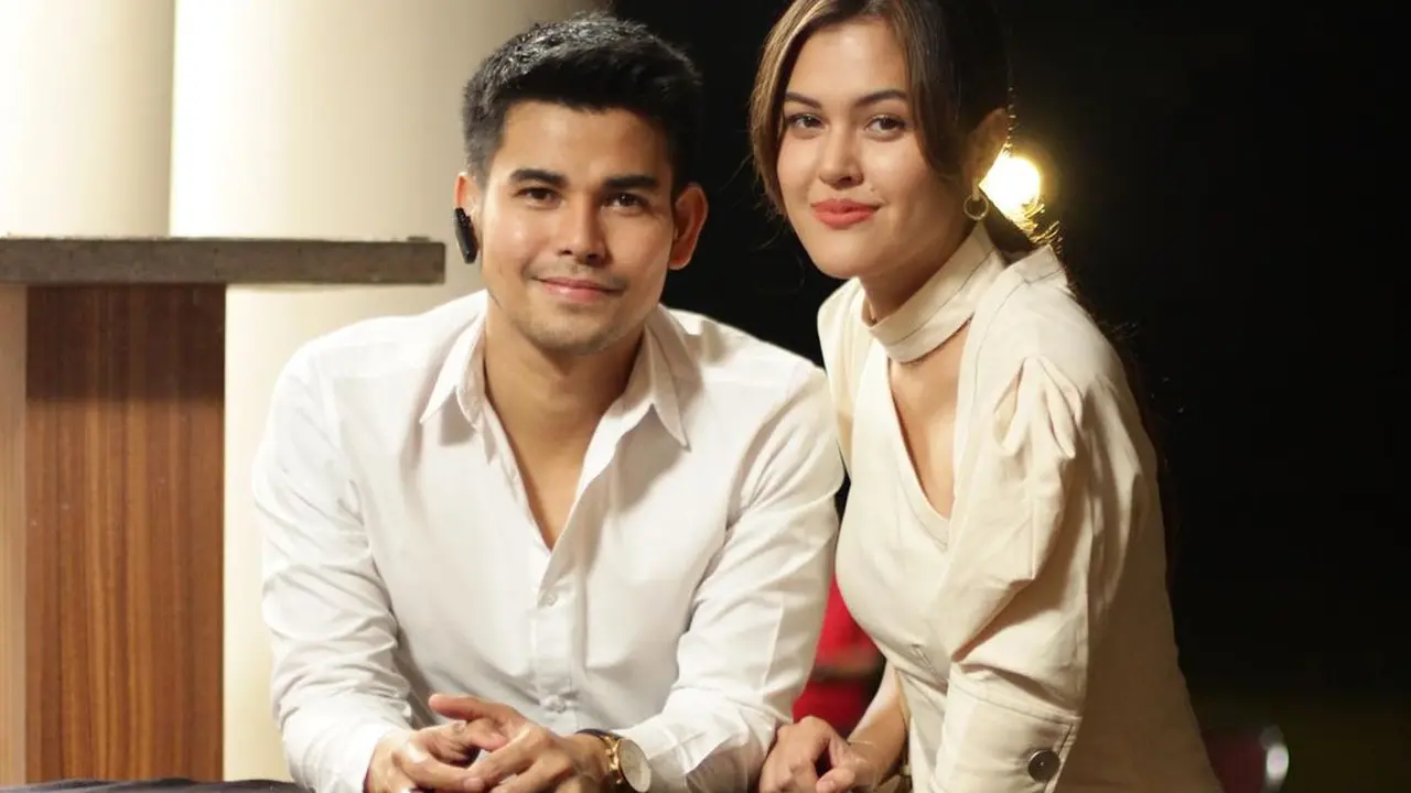 Tengah Jadi Sorotan, Ini 6 Potret Rebecca Tamara dan Leo Consul