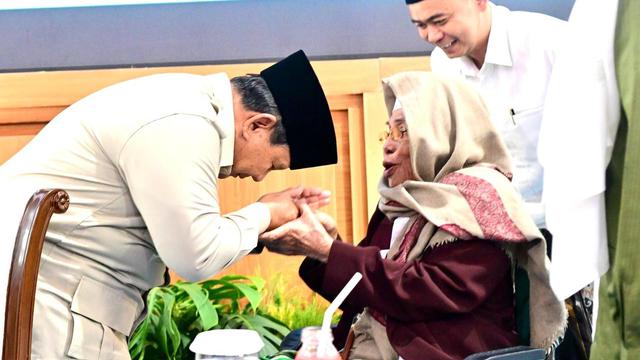 Momen Prabowo Silaturahmi Bareng Ulama, Pendakwah, hingga Pimpinan Ponpes di Istana