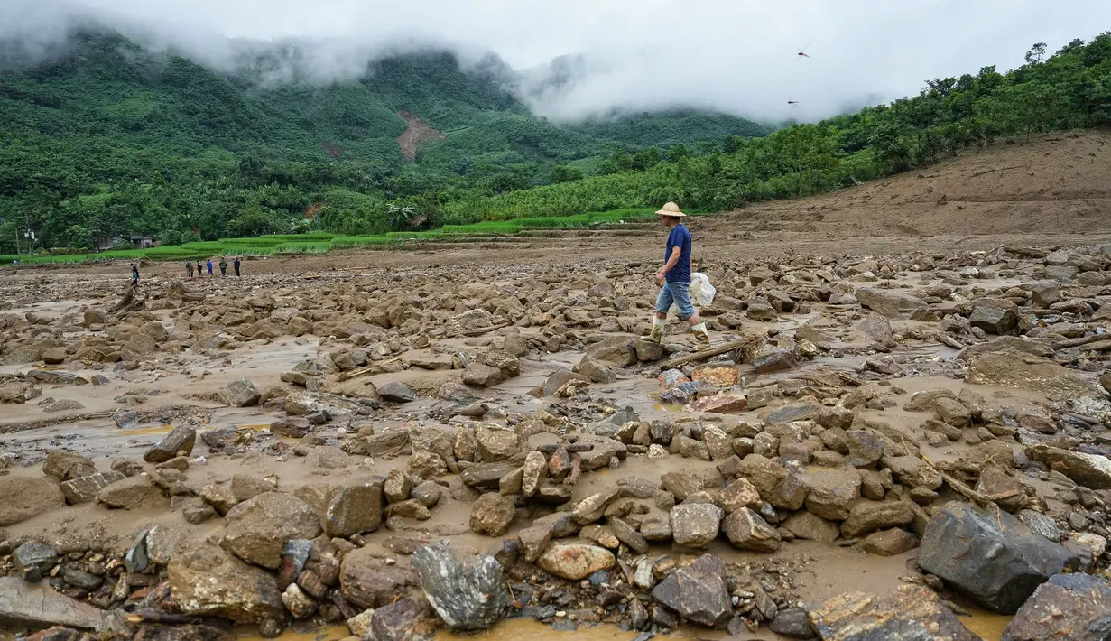Tanah longsor sebagai dampak dari Topan Yagi yang menghantam Vietnam utara beberapa hari lalu. (Foto: STR/AFP)