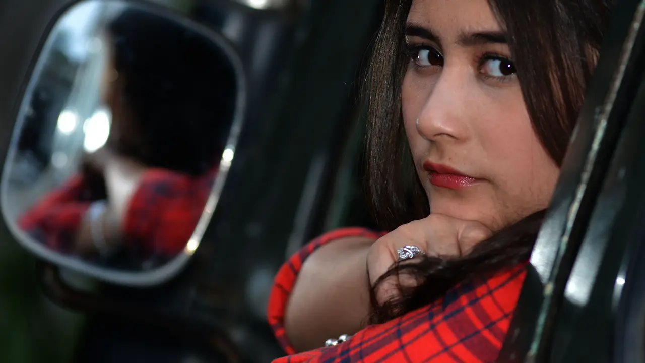 Prilly Latuconsina