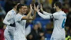 Para pemain Real Madrid merayakan gol Lucas Vazquez (kiri) saat melawan Numancia pada laga Copa Del Rey di Santiago Bernabeu stadium, Madrid, (10/01/2018). Real Madrid unggul agregat 5-2 atas Numancia. (AP/Francisco Seco)