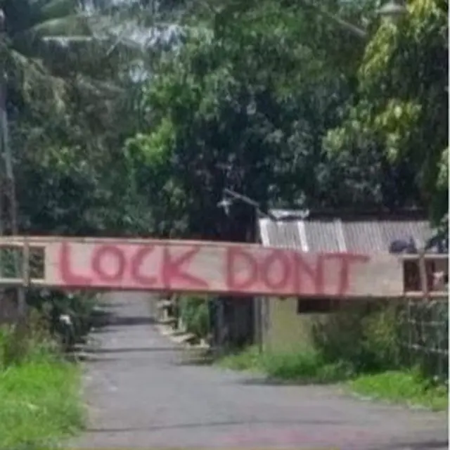 7 Tulisan Nyeleneh Pada Portal Lockdown Ini Bikin Mikir Keras