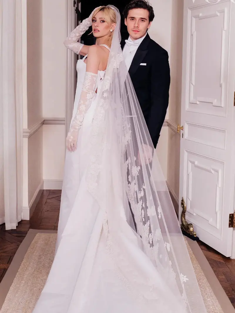 Brooklyn Beckham dan Nicola Peltz Sumbang Hadiah Pernikahannya untuk Ukraina