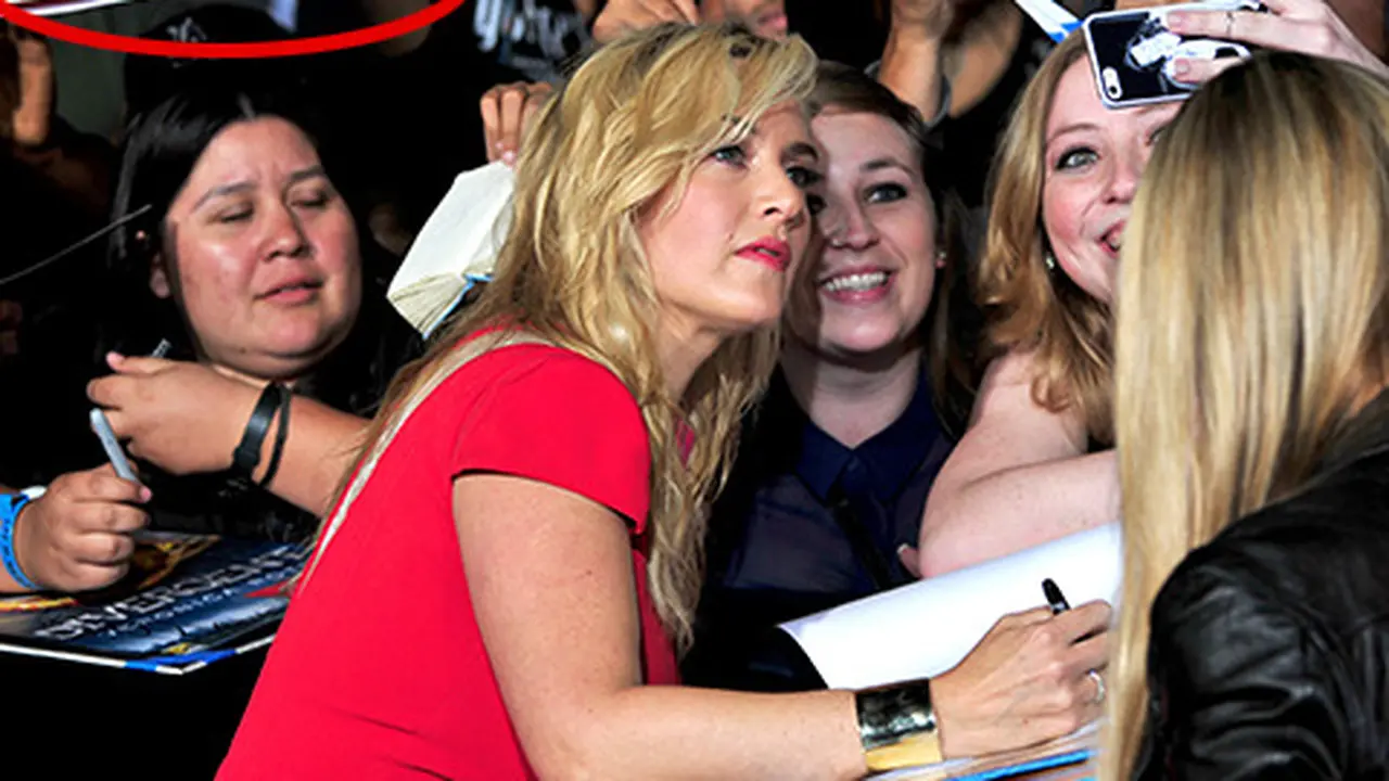 Premiere Divergent, Kate Winslet Dihadiahi Lukisan Telanjangnya