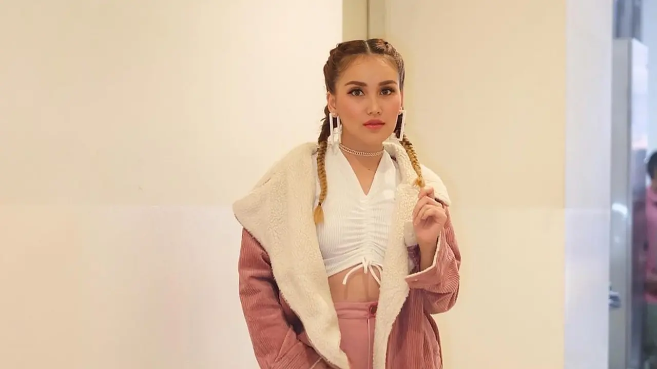 7 Potret Interior Rumah Baru Ayu Ting-Ting, Konsepnya Mewah