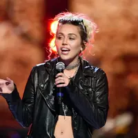 Miley Cyrus tak terima kemenangan Donald Trump. (AFP/Bintang.com)