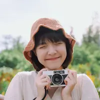 ilustrasi perempuan manis/ theshots.co/Shutterstock