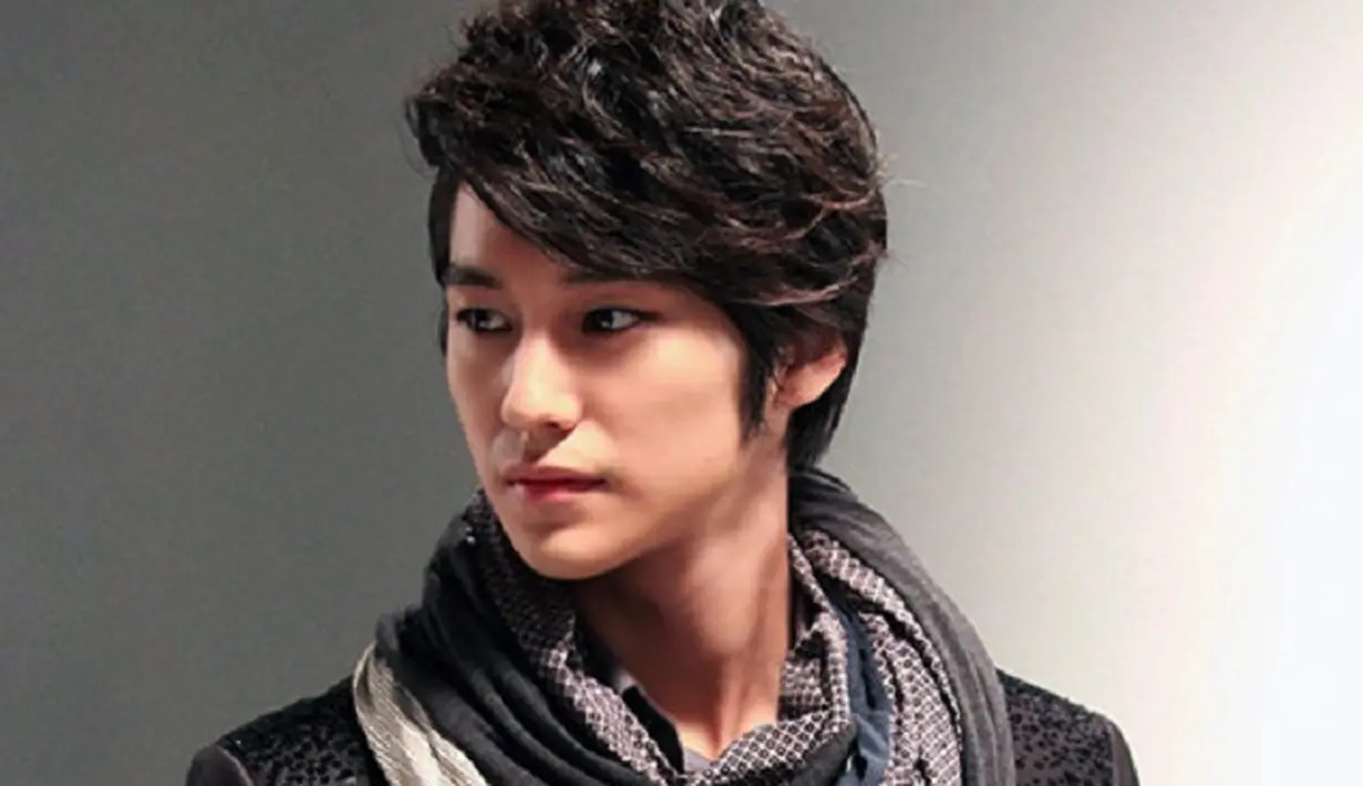 Sebelum berangkat wajib militer, Kim Bum sempat menceritakan perjuangannya untuk sembuh dari sakit yang dideritanya. Bahkan ia bertekad untuk menyelesaikan wajib militernya dengan baik. (Foto: Soompi.com)