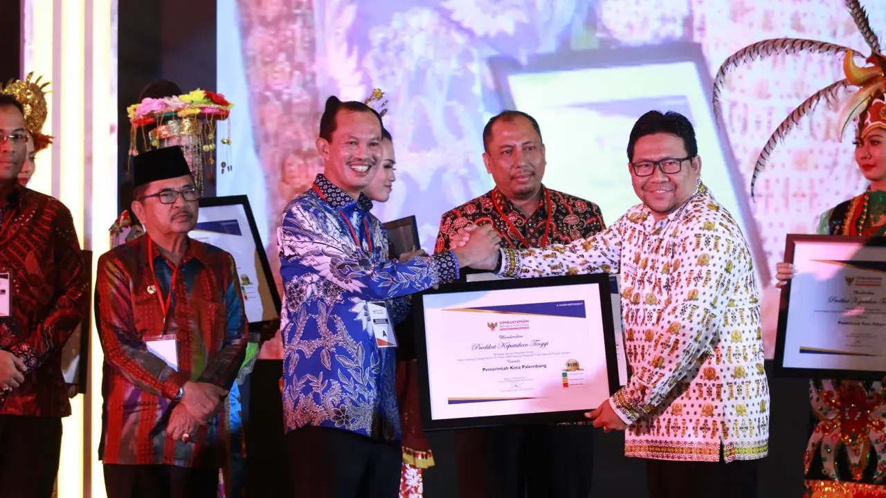 Salat Subuh Jadi Ruang Aspirasi Warga Palembang