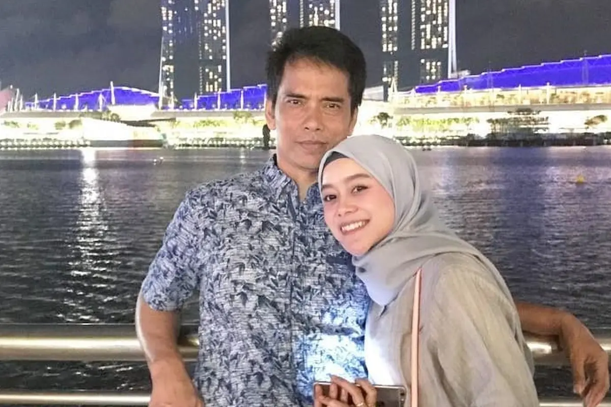Lesti Kejora dan ayahnya, Endang Mulyana. (Foto: Dok. Instagram @ayah_kejora)