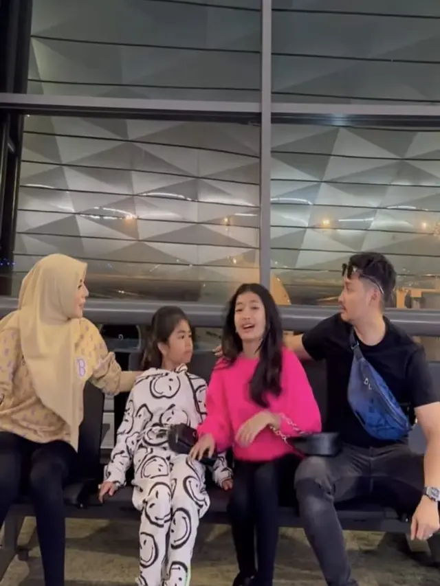 Angga Wijaya dan Putri Sambung