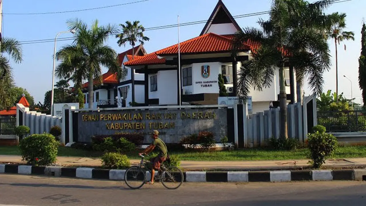 Kantor DPRD Kabupaten Tuban (Liputan6.com/Ahmad Adirin)