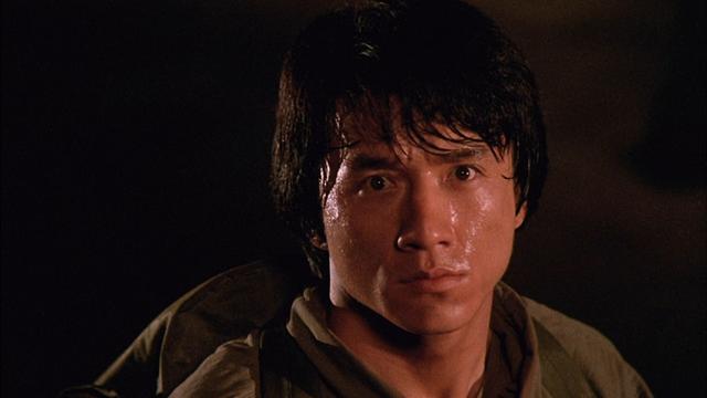 Jackie Chan dalam The Armor of God, 1986. (IMDb)