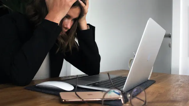 Silent Burnout Sering Menyerang Mereka yang Terlihat Selalu Baik-Baik Saja
