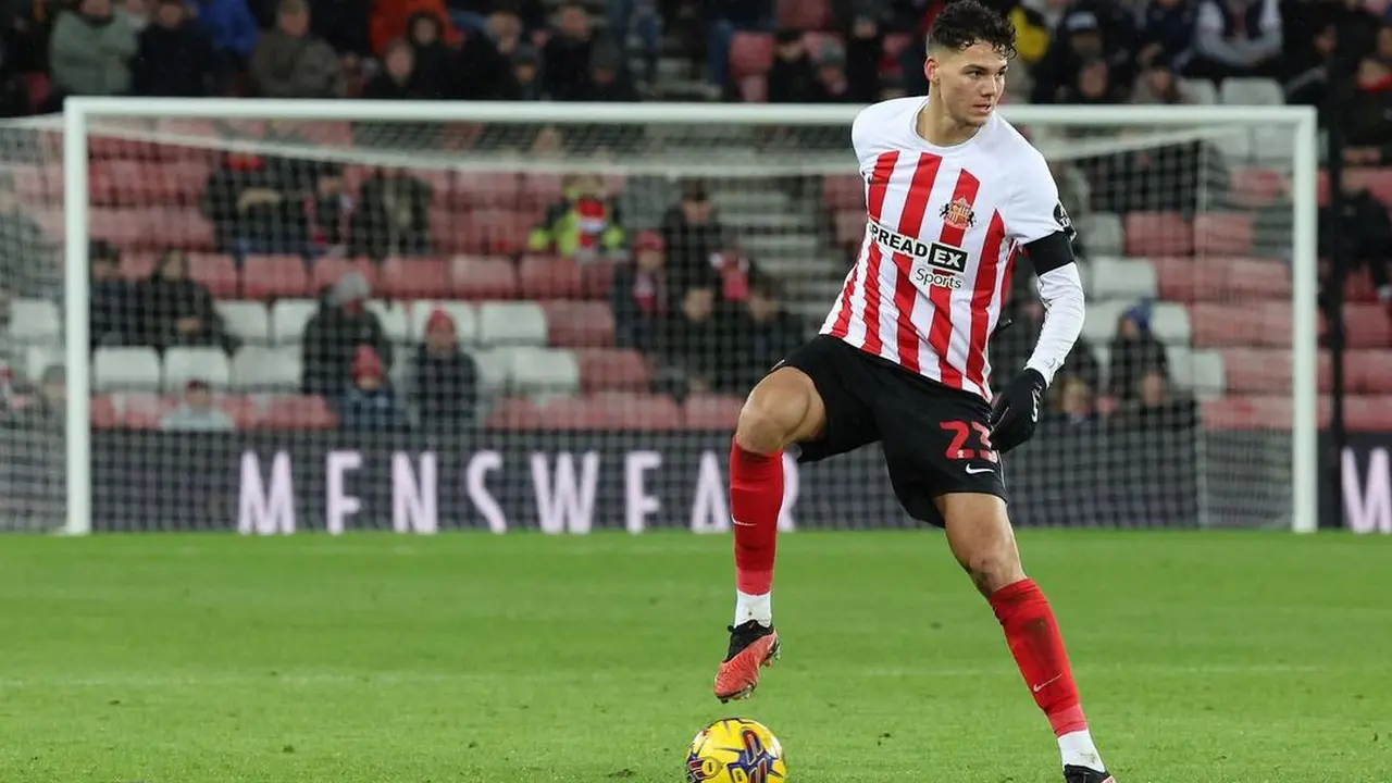 Bek Sunderland, Jenson Seelt.