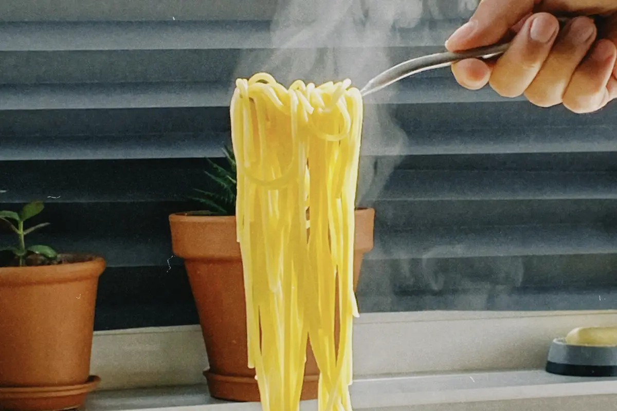 memasak mie