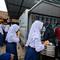Program Makan Bergizi Gratis (MBG) di SMP Negeri 01 Tamansari, Kabupaten Bogor, Jawa Barat (Jabar). (Liputan6.com/Winda Nelfira)