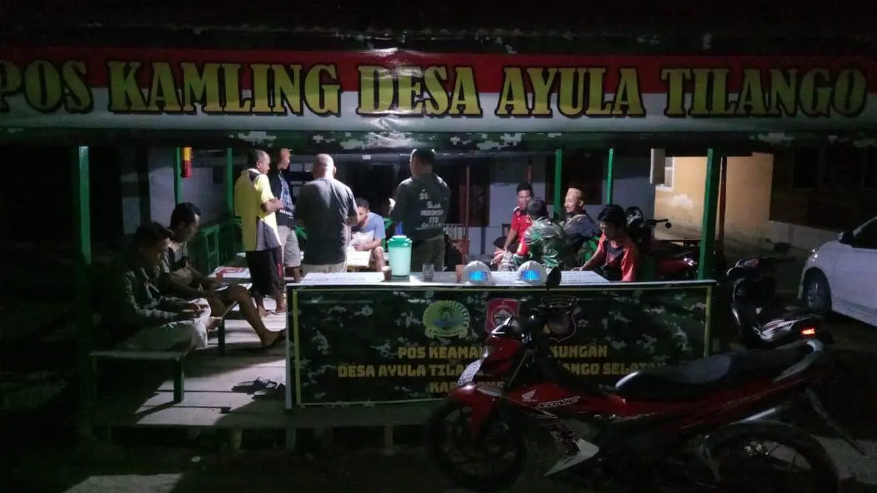 Poskamling Bergaya Militer