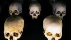 Tengkorak korban genosida tersimpan dalam Museum Peringatan Genosida Gisozi di Kigali, Rwanda (6/4). Museum ini didirikan untuk mengenang masa lalu kelam yang bersejarah di Rwanda. (REUTERS/Baz Ratner)