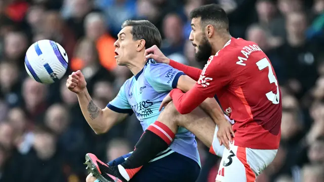 Manchester United Ditahan Imbang Arsenal