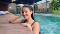 Perempuan cantik keturunan Indonesia, Mesir dan Tionghoa ini sering mengabadikan banyak aktivitasnya di Instagram. Termasuk aktivitas saat Susan Sameh berenang. Momen Susan Sameh berenang ini curi perhatian karena memperlihatkan sumringahnya seorang Susan Sameh. (Liputan6.com/IG/@susansameeh)