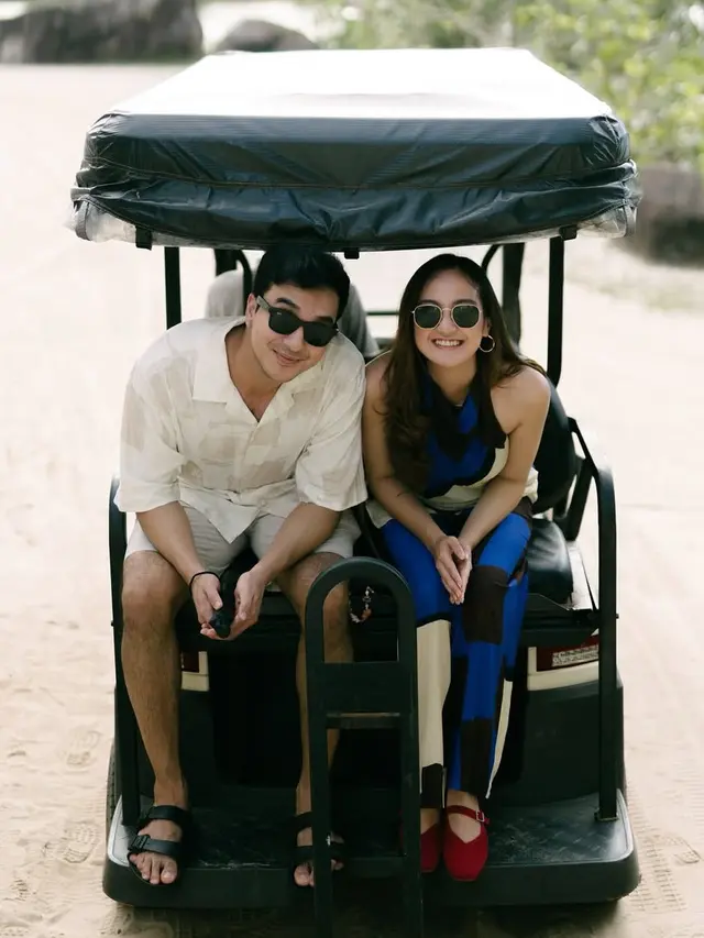 Salshabilla Adriani dan Ibrahim Risyad saat Rayakan Wedding Anniversary. [@salshabillaadr]