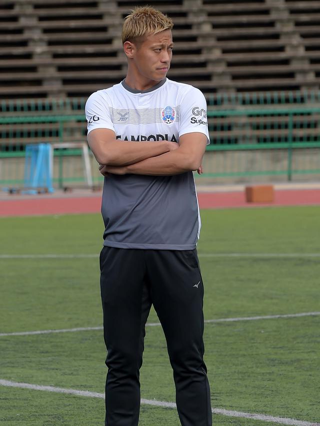 Intip Eks Gelandang AC Milan Latih Timnas Kamboja