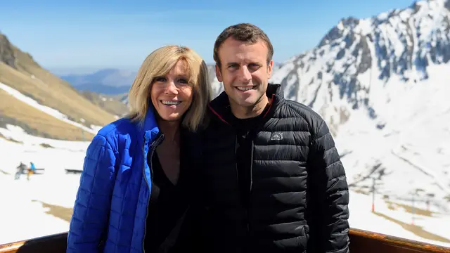Emmanuel Macron- Brigitte Trogneux-Presiden Prancis- AP Images-20170508